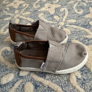 TOMS Kids Gray and Brown Sneakers